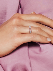 Sparkling Twisted Lines Ring - 14k rose gold plating