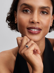 Elevated Black Heart Ring - Sterling silver