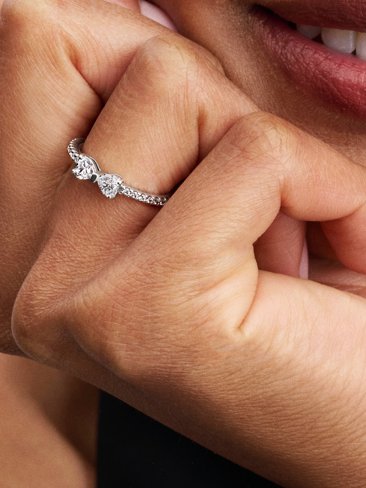 Sparkling Bow Ring - Sterling silver