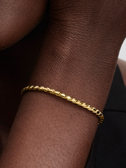 Round Clasp Wing Chain Bracelet - 14k gold plating