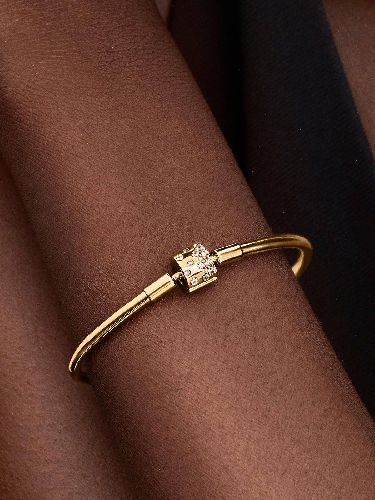 FINAL SALE - Sparkling Barrel Clasp Bangle - 14k gold plating