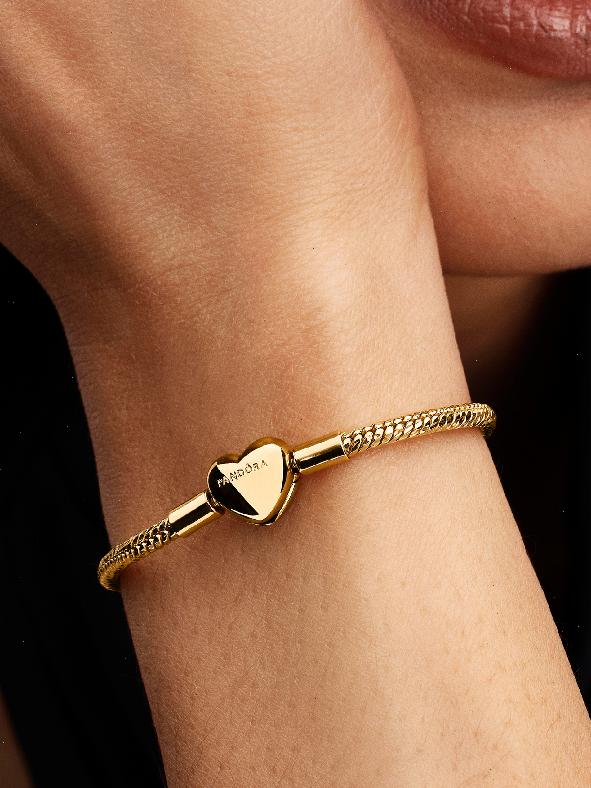 Heart Clasp Faceted Snake Chain Bracelet - 14k gold plating
