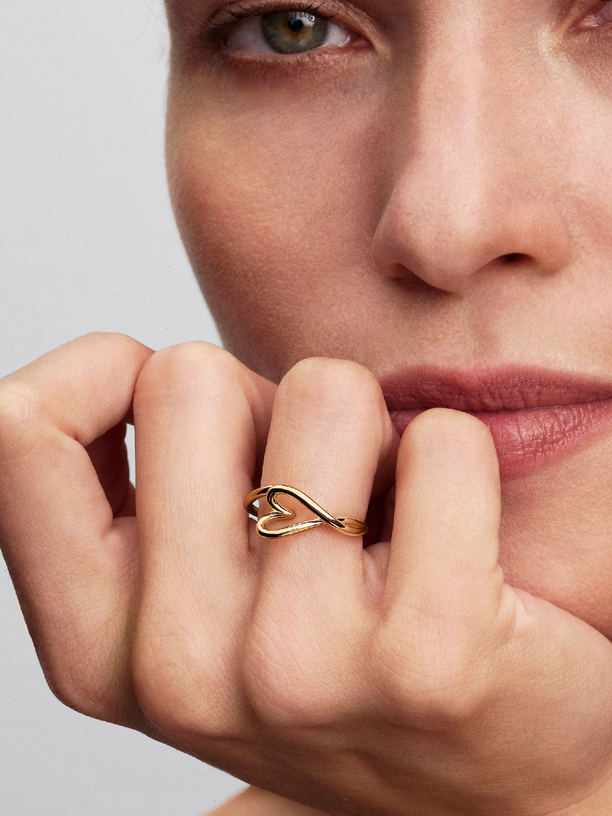 Organically Shaped Heart Small Ring - 14k gold plating