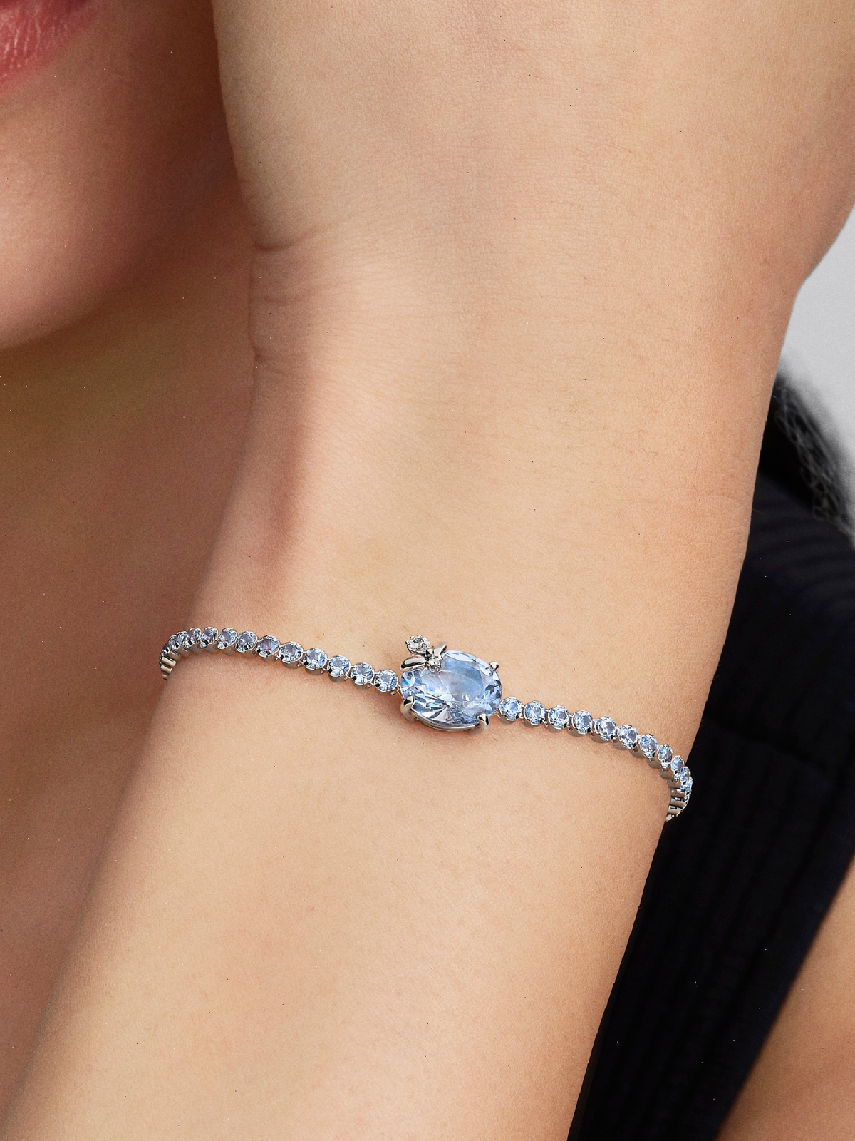 Bridgerton Bee Slider Tennis Bracelet - Sterling silver