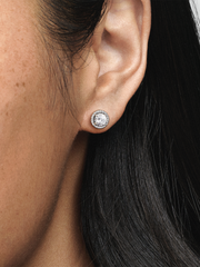 Round Sparkle Stud Earrings - Sterling silver
