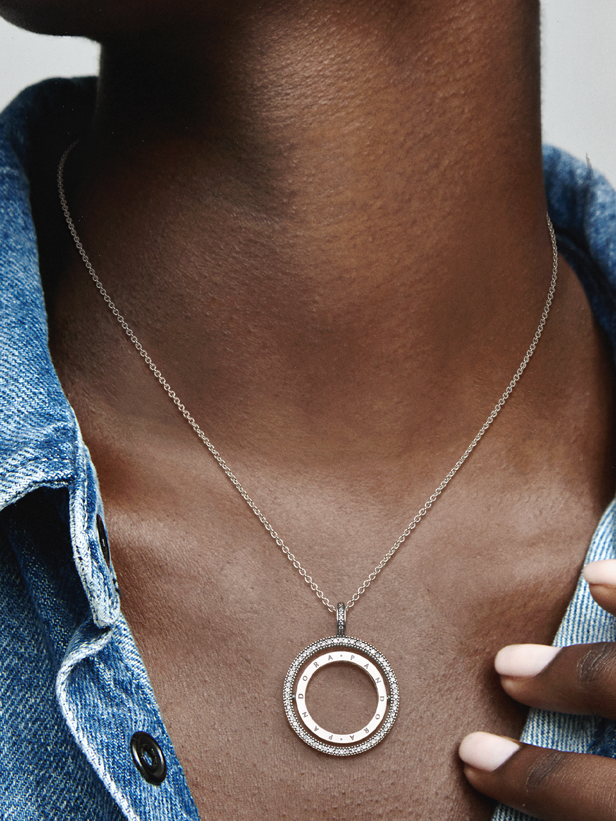 FINAL SALE - Pandora Logo Circle Necklace - Sterling silver