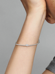 Sparkling Heart Tennis Bracelet - Sterling silver