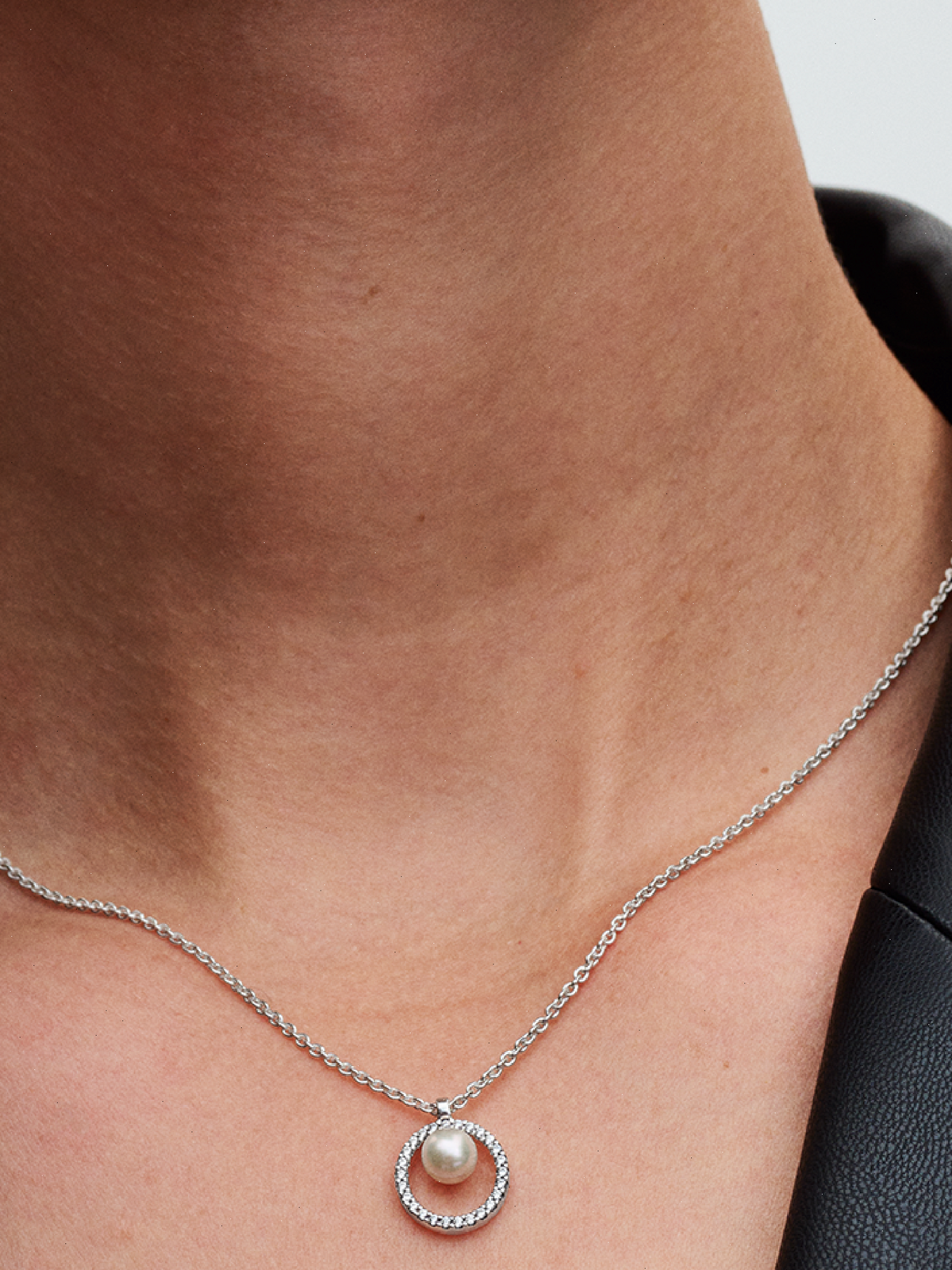 Treated Freshwater Cultured Pearl & Pavé Collier Necklace - Sterling silver