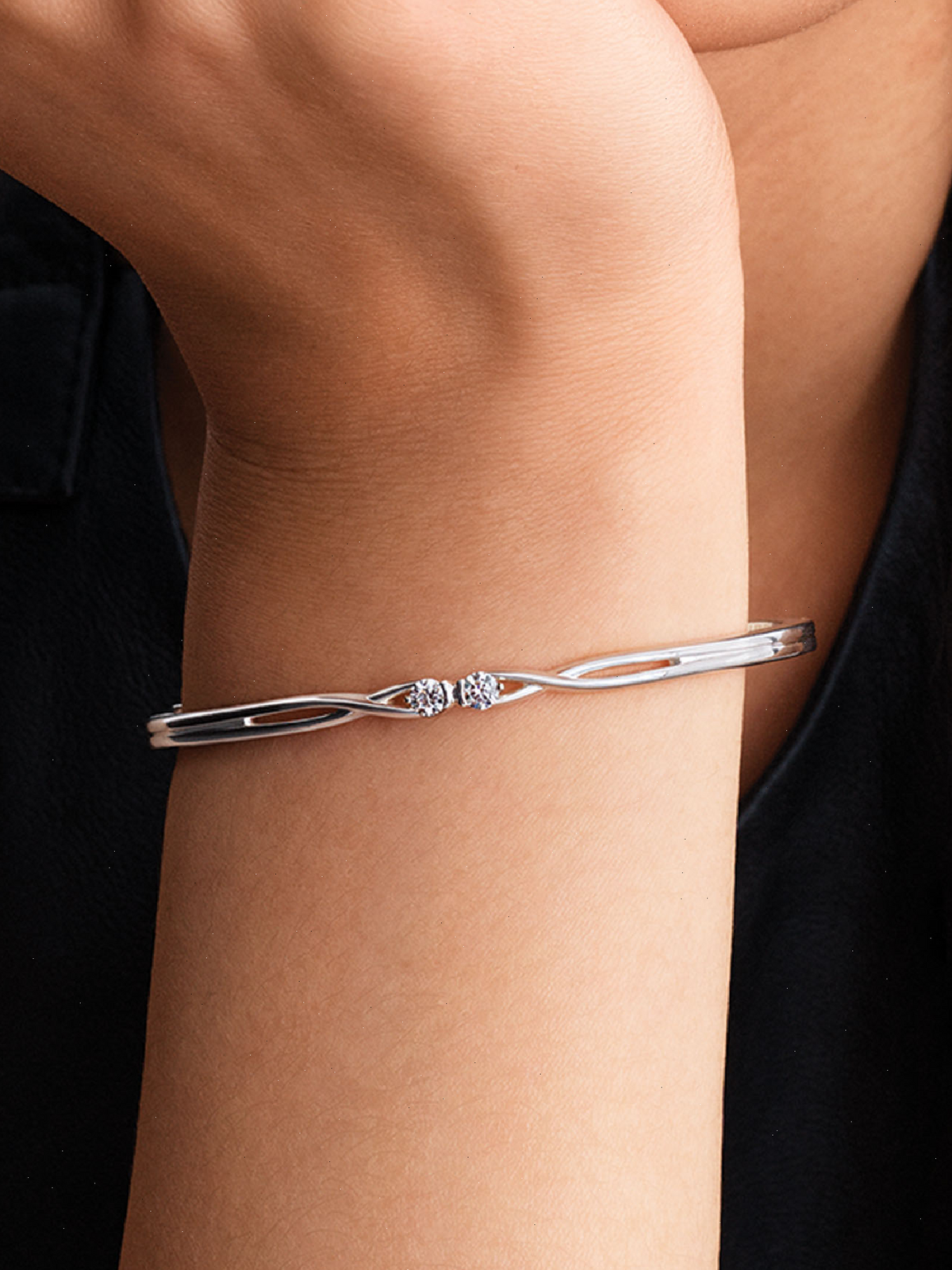 FINAL SALE - Pandora Infinite Sterling Silver Double-Facing Lab-grown Diamond Bangle - 0.30 ct TW, Sterling silver