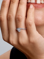 Wavy Pavé Heart Ring - Sterling silver