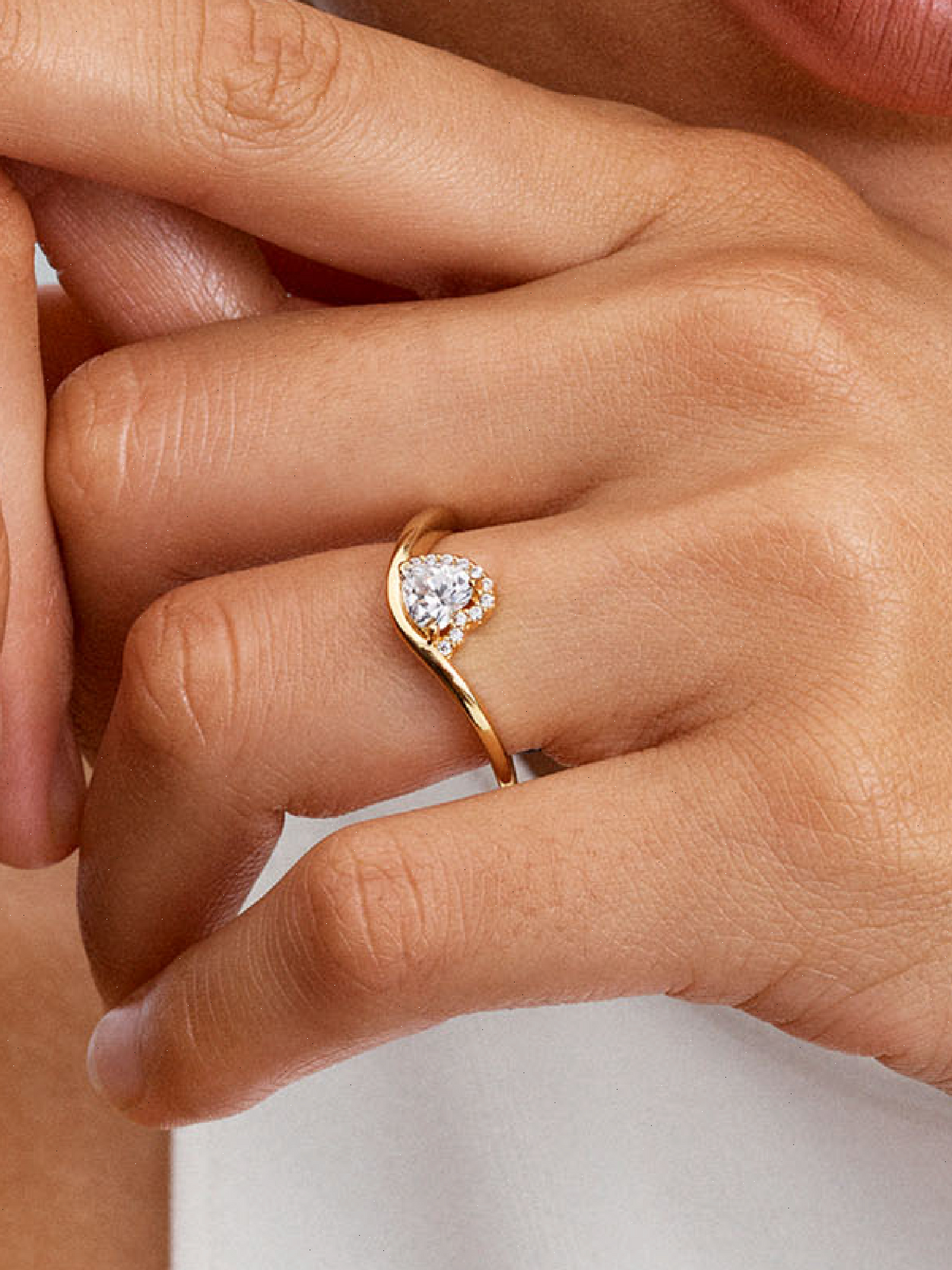 Wavy Heart Ring - 14k gold plating