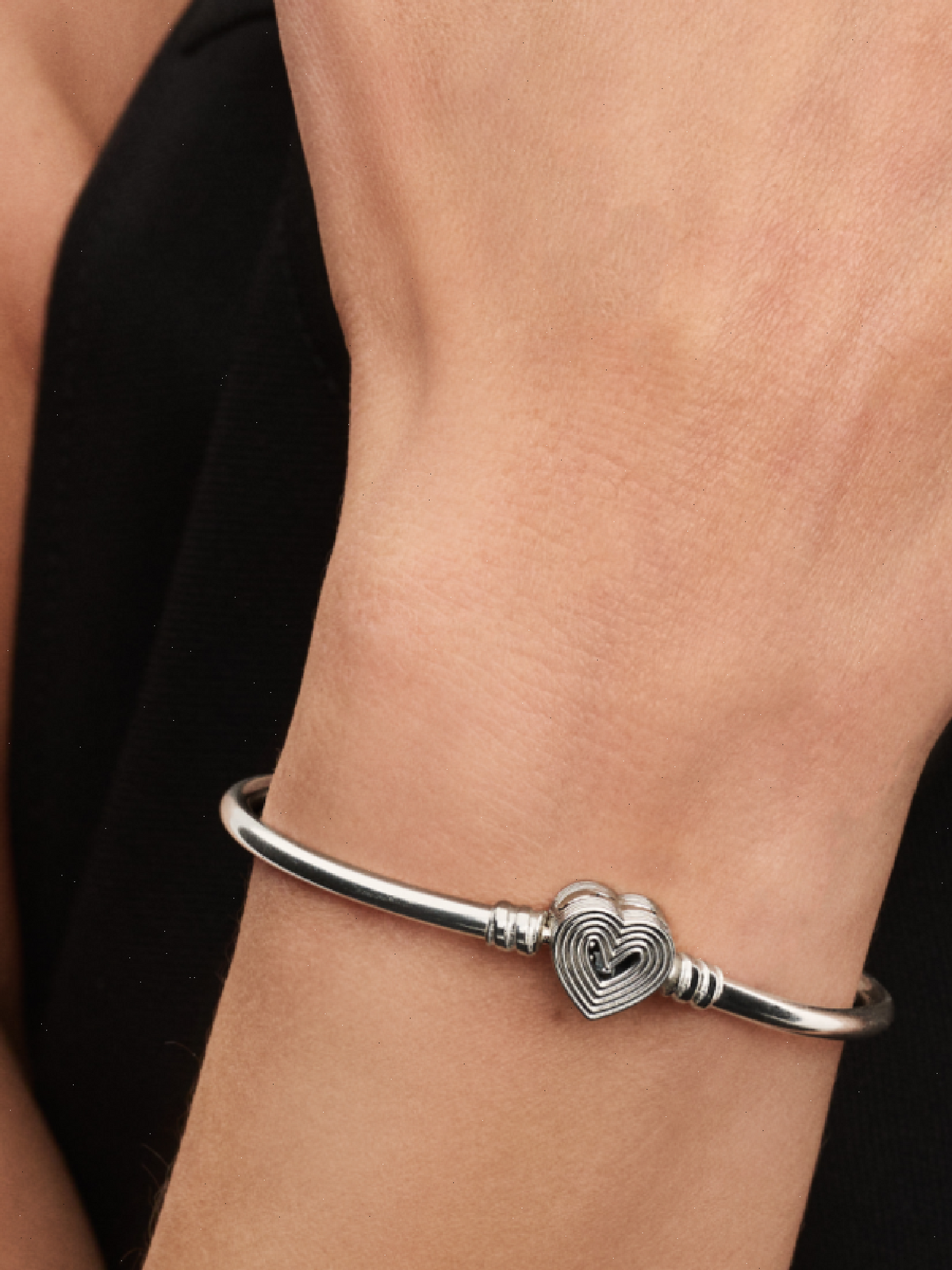 FINAL SALE - Radiating Heart Clasp Bangle - Sterling silver