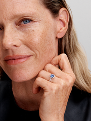 Sparkling Square Blue Halo Ring - Sterling silver