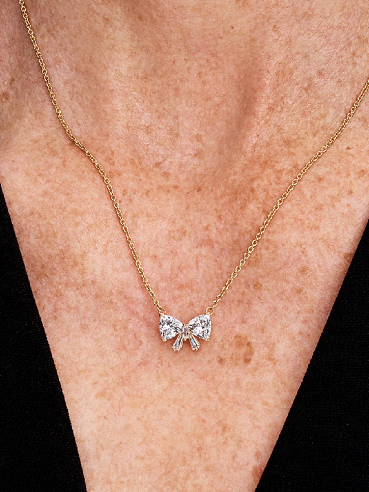 Sparkling Bow Necklace - 14k gold plating